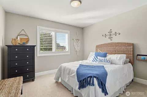 Bedroom - 20632 37th Ave SE, Bothell, WA 98021 photo 2 of 2