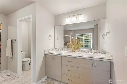 Bath - 16314 8th Ave E, Spanaway, WA 98387 photo 5 of 6