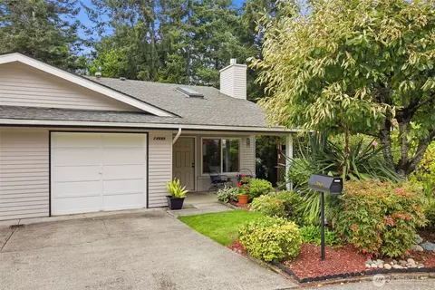 24849 13th Ave S, Des Moines, WA 98198
