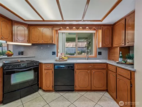 Kitchen - 407 Norman St, Sequim, WA 98382 photo 2 of 3