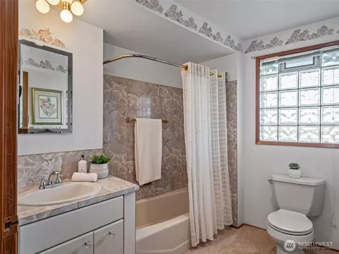 Bath - 407 Norman St, Sequim, WA 98382 photo 2 of 2
