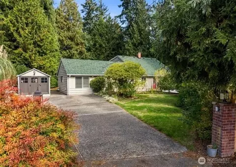 1805 204th Pl SW, Lynnwood, WA 98036