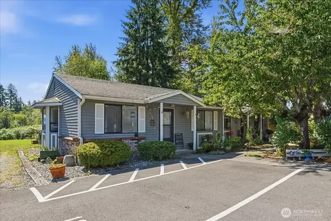 406 E Pioneer St #D, Granite Falls, WA 98252