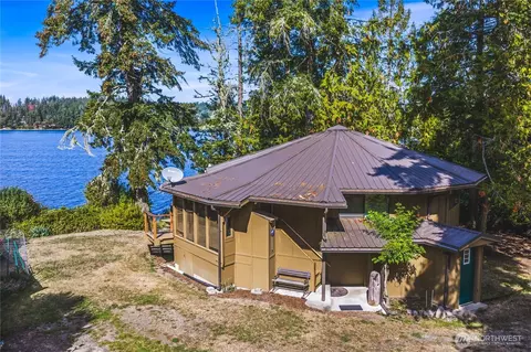 304 Westcott Dr, Friday Harbor, WA 98250
