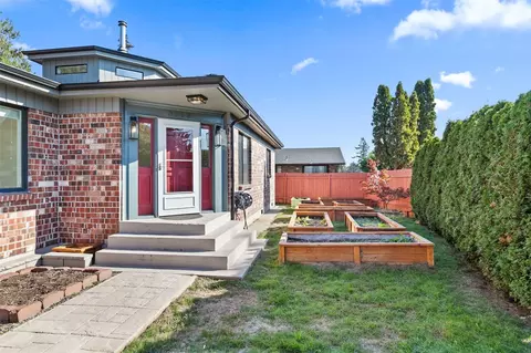 3018 S 225th Pl, Des Moines, WA 98198