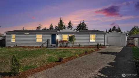 1904 Trilium Ln, Centralia, WA 98531