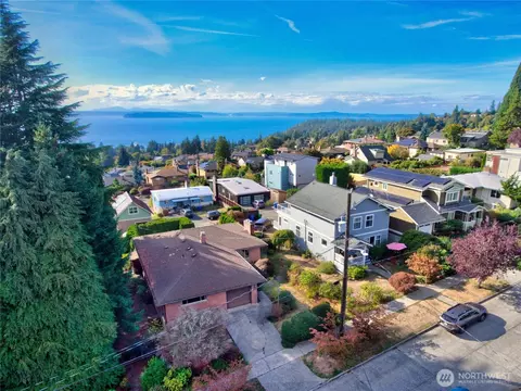 9037 38th Ave SW, Seattle, WA 98126