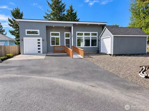 341 Redwood Ct SE, Ocean Shores, WA 98569
