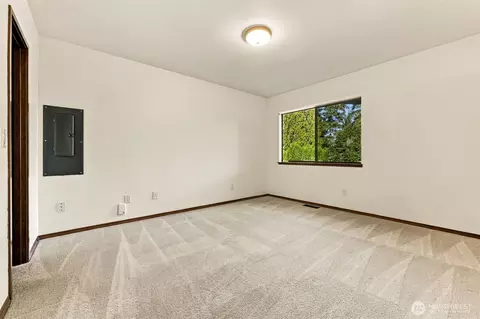Bedroom - 21931 3rd Ave SE, Bothell, WA 98021 photo 4 of 4