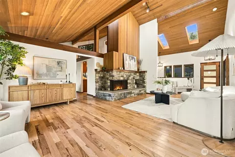 Living - 21931 3rd Ave SE, Bothell, WA 98021 photo 3 of 5