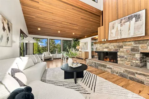 Living - 21931 3rd Ave SE, Bothell, WA 98021 photo 2 of 5