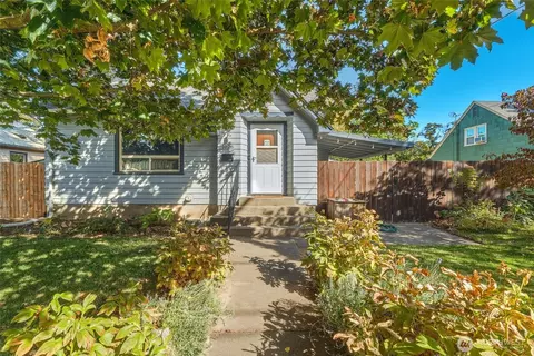 1028 N Clinton St, Walla Walla, WA 99362