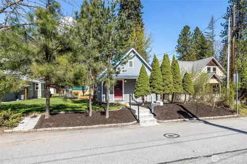 132 Whitman St, Leavenworth, WA 98826