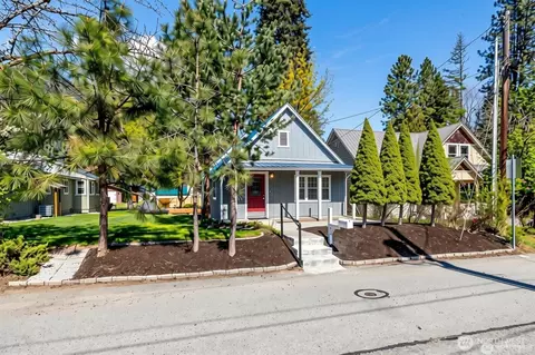 132 Whitman St, Leavenworth, WA 98826