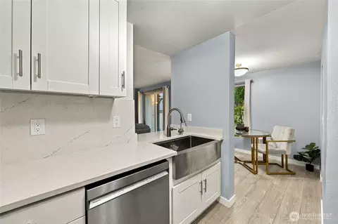 431 S 325th Pl #W2, Federal Way, WA 98003