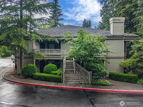 1300 Bellevue Way NE #2, Bellevue, WA 98004