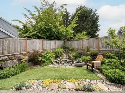 Exterior - 11208 42nd Ave SE, Everett, WA 98208 photo 2 of 8