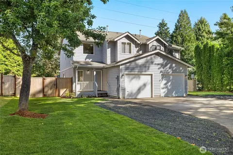 7001 7003 Lazy Ct SW, Tumwater, WA 98512