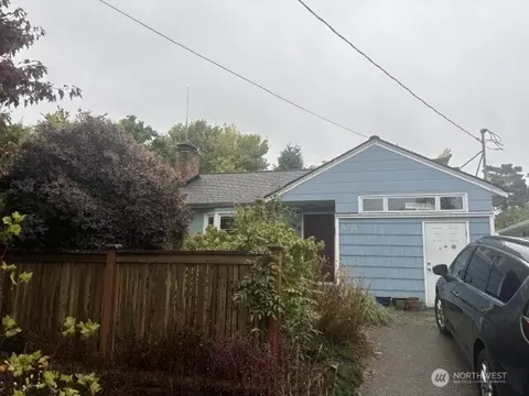 4207 S Willow St, Seattle, WA 98118