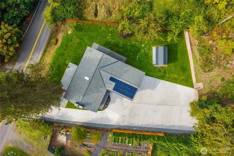 22800 Upper Dorre Don Way SE, Maple Valley, WA 98038