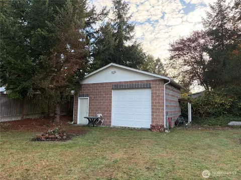 7226 192nd Ave E, Bonney Lake, WA 98391