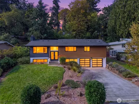 609 109th Ave SE, Bellevue, WA 98004