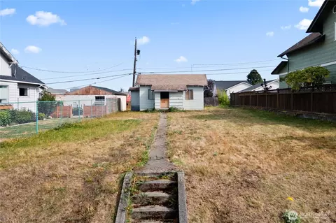 5209 N Pearl St, Ruston, WA 98407