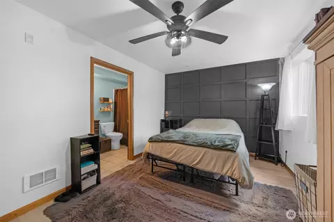 Bedroom - 7220 Rainier Dr #101, Everett, WA 98203 photo 2 of 2