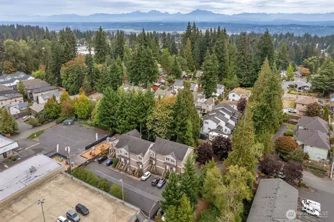 View/Area - 7220 Rainier Dr #101, Everett, WA 98203 photo 3 of 7