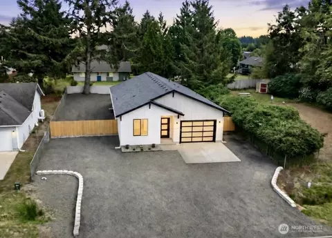 870 Mount Olympus Ave SE, Ocean Shores, WA 98569