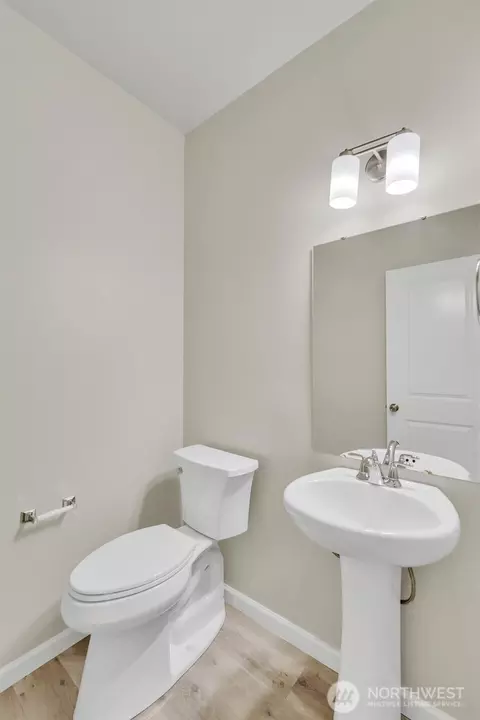 Bath - 410 Buell St SW, Orting, WA 98360 photo 5 of 5