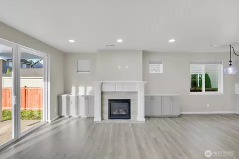 Living - 410 Buell St SW, Orting, WA 98360 photo 4 of 8