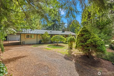 2431 Sidney Ln, Port Orchard, WA 98366