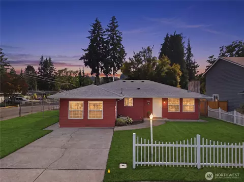 626 9th Ave SE, Puyallup, WA 98372
