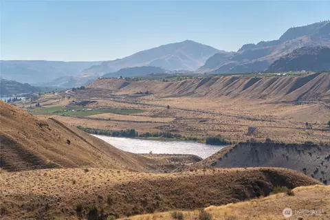 0 Hill Range, Orondo, WA 98858