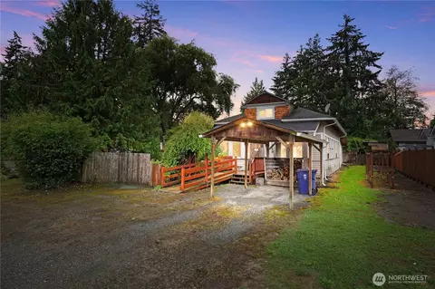 9536 E St, Tacoma, WA 98445