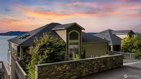 11928 Possession Ln, Edmonds, WA 98026