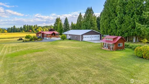 429 Burnt Ridge Rd, Onalaska, WA 98570