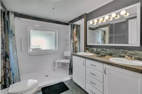 Bath - 836 Harman Way S #56, Orting, WA 98360 photo 1 of 2