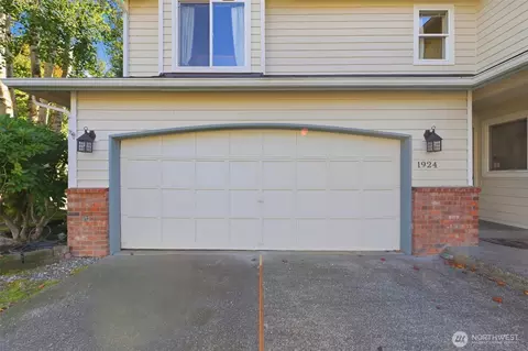 Exterior - 1924 187th Pl SE, Bothell, WA 98012 photo 8 of 9