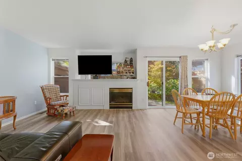 Living - 1924 187th Pl SE, Bothell, WA 98012 photo 1 of 2