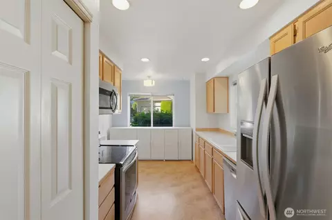 Kitchen - 1924 187th Pl SE, Bothell, WA 98012 photo 1 of 3