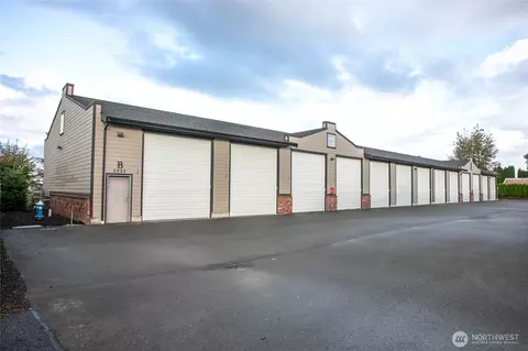 2225 Mercedes Dr #B3, Lynden, WA 98264