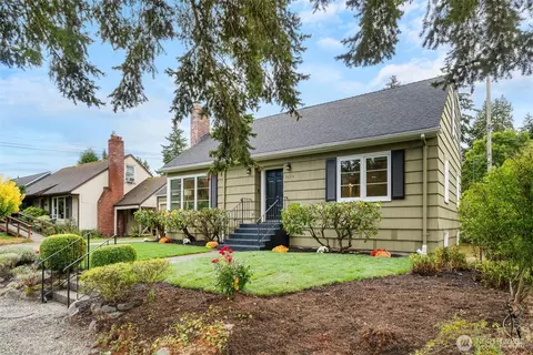 3039 NE 86th St, Seattle, WA 98115