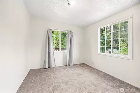 Bedroom - 2535 30th Ave, Longview, WA 98632 photo 5 of 5