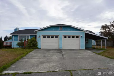 711 Christman Pl, Port Angeles, WA 98362