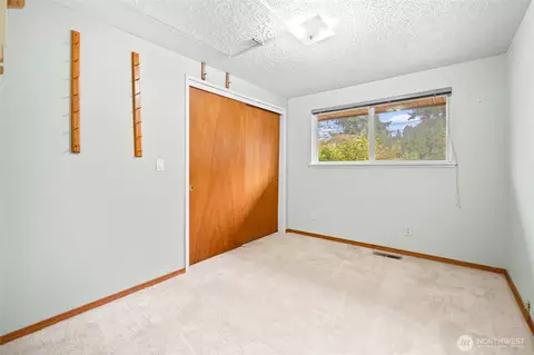 Bedroom - 1605 126th St SE, Everett, WA 98208 photo 1 of 4