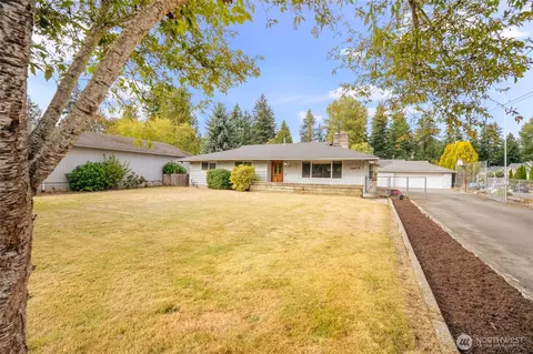 Exterior - 1605 126th St SE, Everett, WA 98208 photo 1 of 5