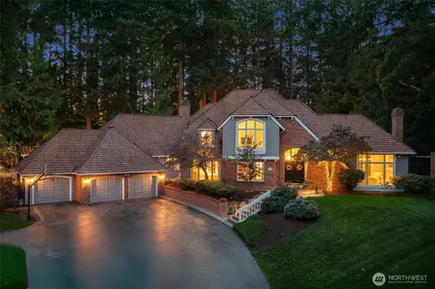 10129 214th Ave NE, Redmond, WA 98053