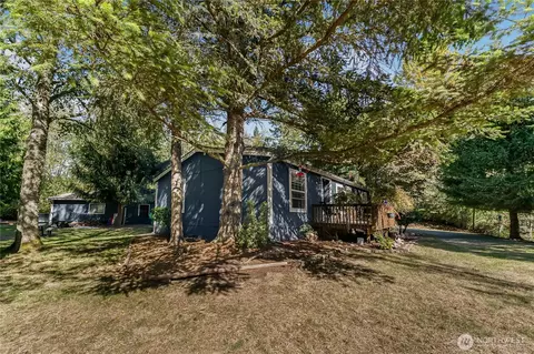 310 Saylor Rd, Camano Island, WA 98282